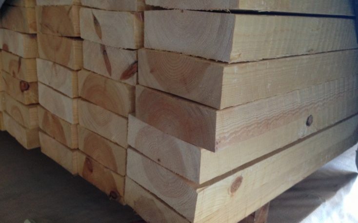 Swedish sawnwood prices fall slightly in February