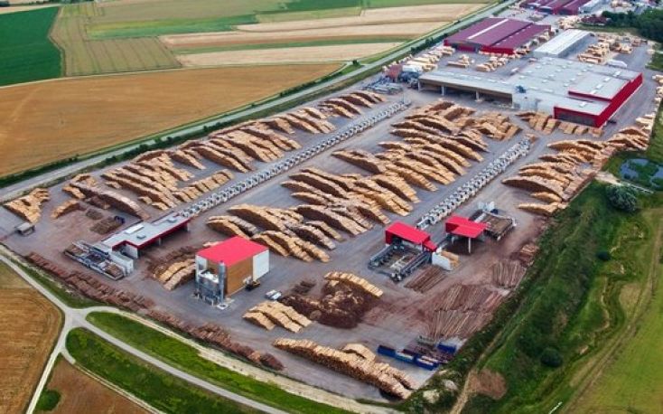 B.C. forestry crisis: 25% fall in export sales and a $3.4 billion loss